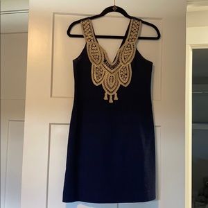 Lilly Pulizter navy and gold shift dress